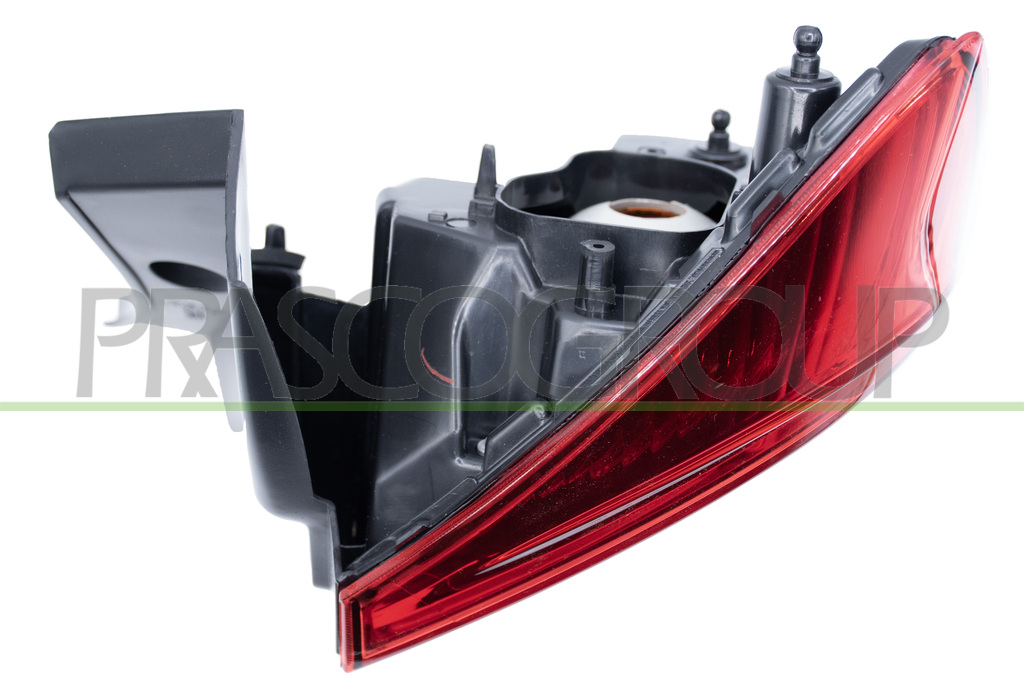 TAIL LAMP RIGHT-OUTER-WITHOUT BULB HOLDER-LED