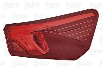 RUECKL. TOYOTA AVENSIS 2015/05 WING L