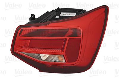 FEU ARD HAL AUDI Q2 STD 07/16>